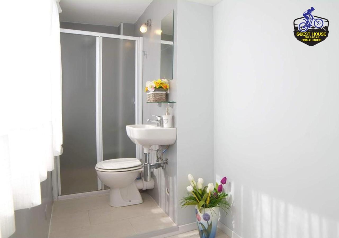 Guest House Bike&Relax Finale Ligure Extérieur photo